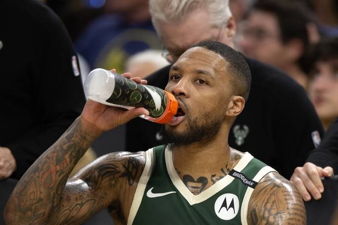 深静脉血栓痊愈！利拉德预计季后赛首轮G2或G3复出