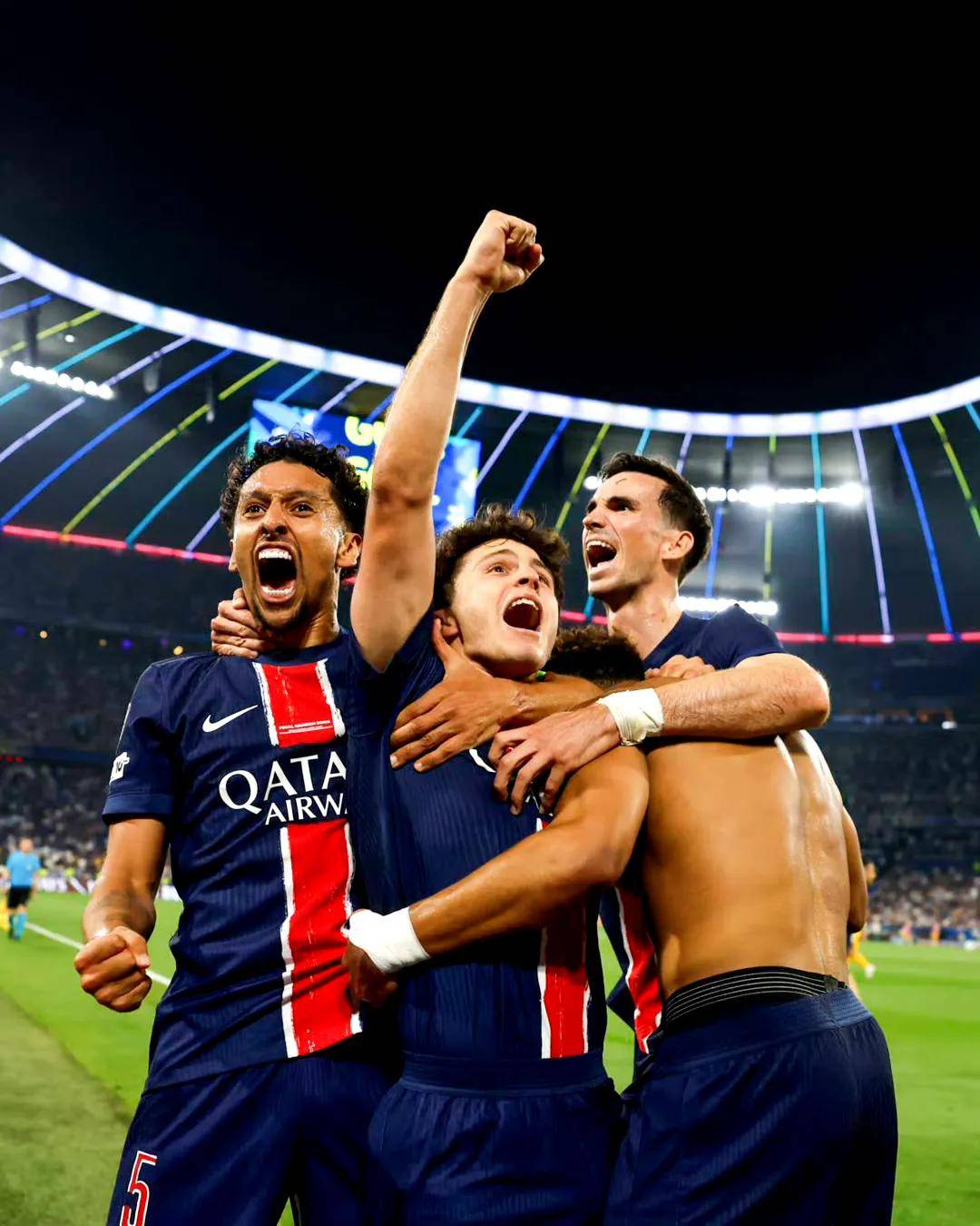 就在今天，5-0！七万人见证，国米轰然倒下，大巴黎捧起首座欧冠